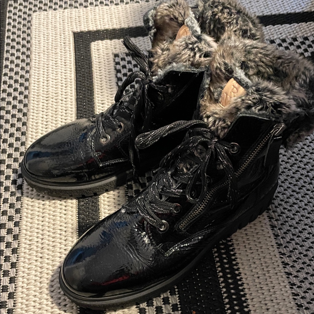 Ron White Black Patent Lace-Up Faux Fur Trim Boots Made In Italy